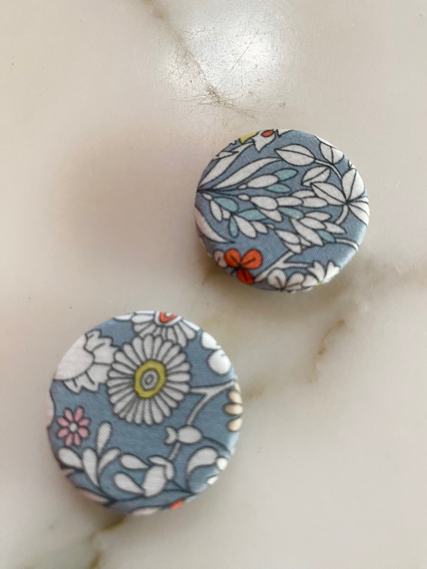 Covered Button 2.5cm diameter Liberty Fog