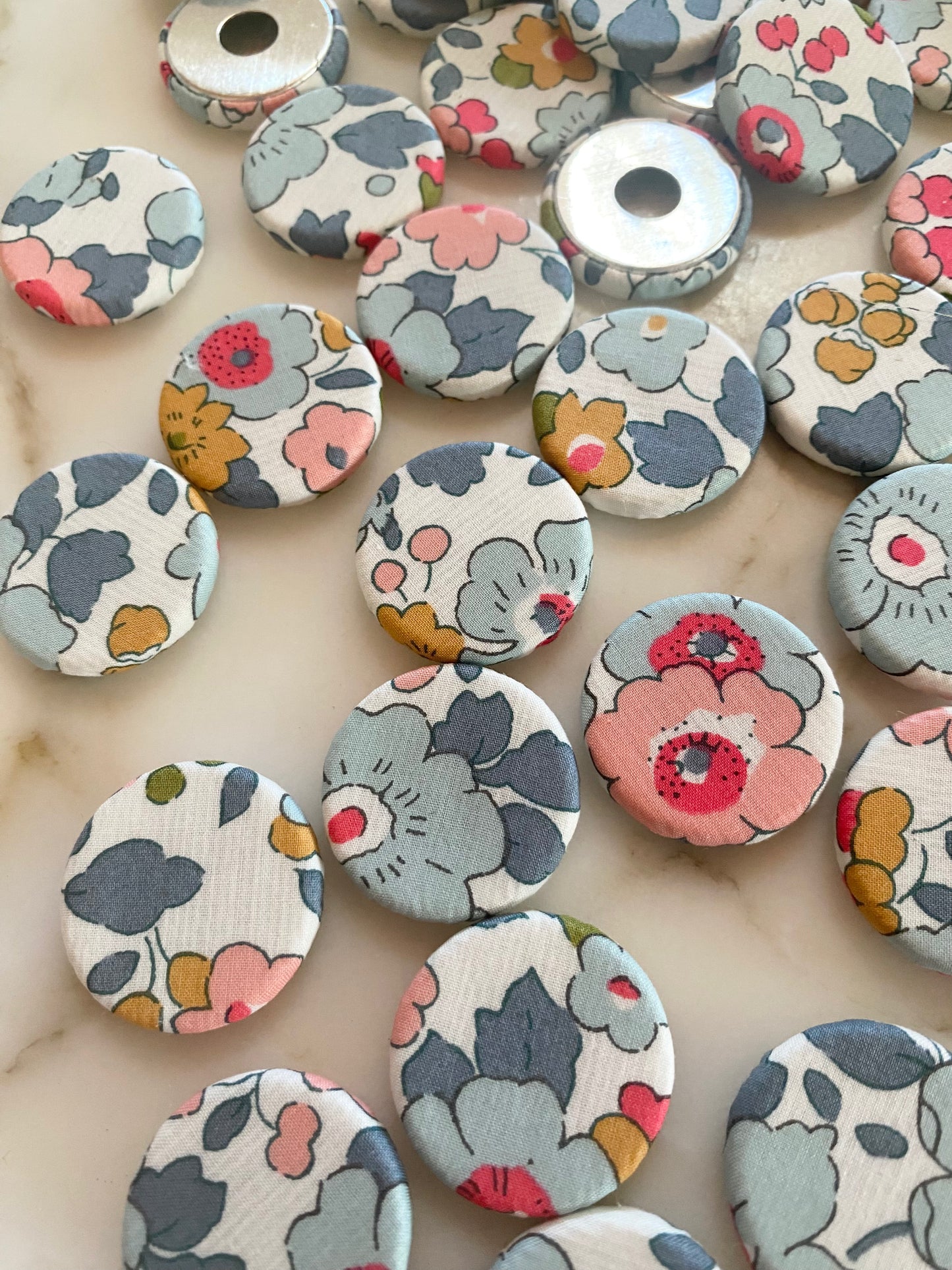 Covered Button 2.5cm diameter Betsy Powder Blue