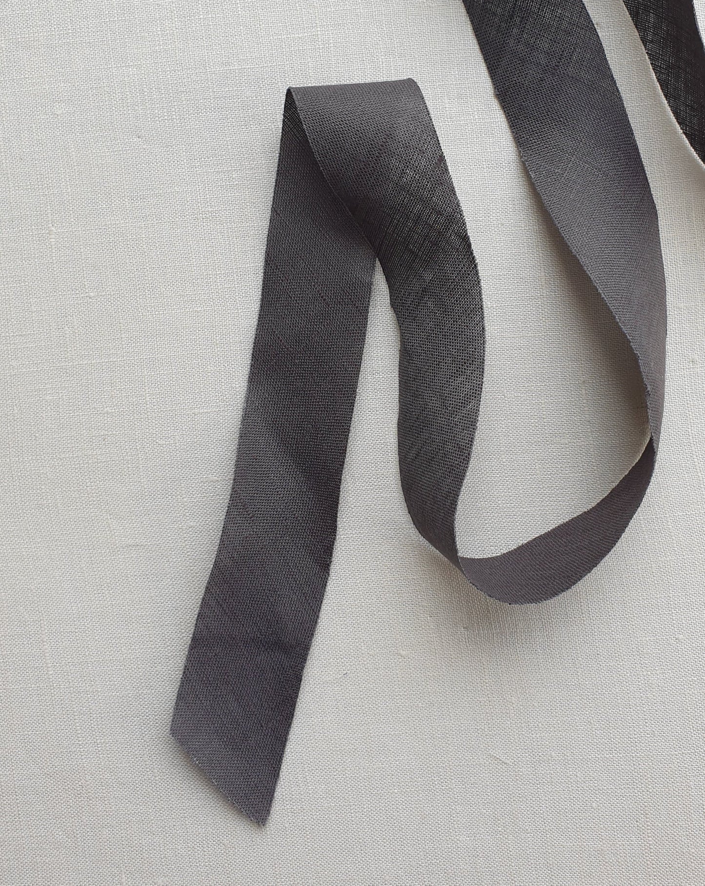 Bias Binding 30mm Charcoal Linen