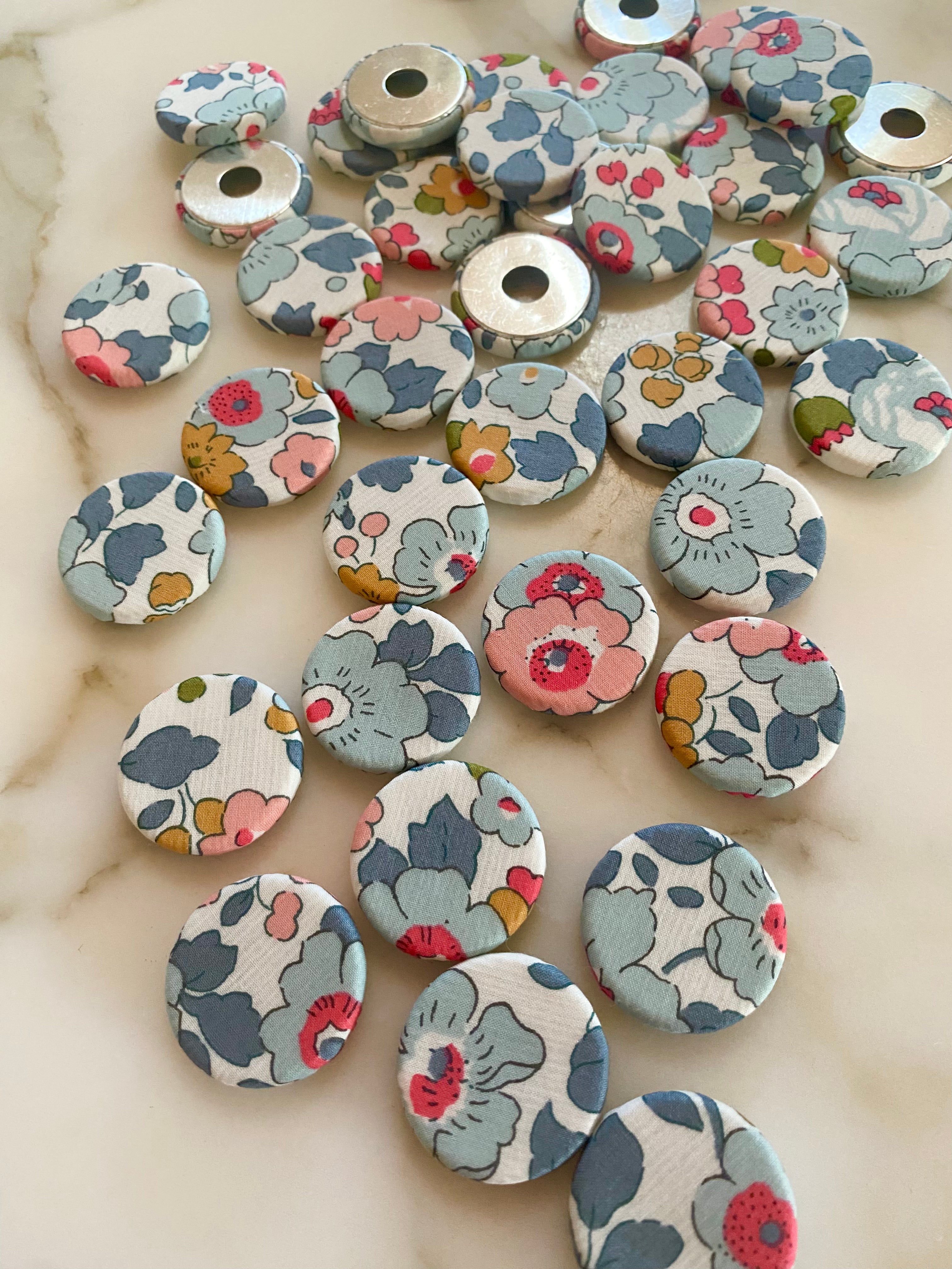 Covered Button 2.5cm diameter Betsy Powder Blue